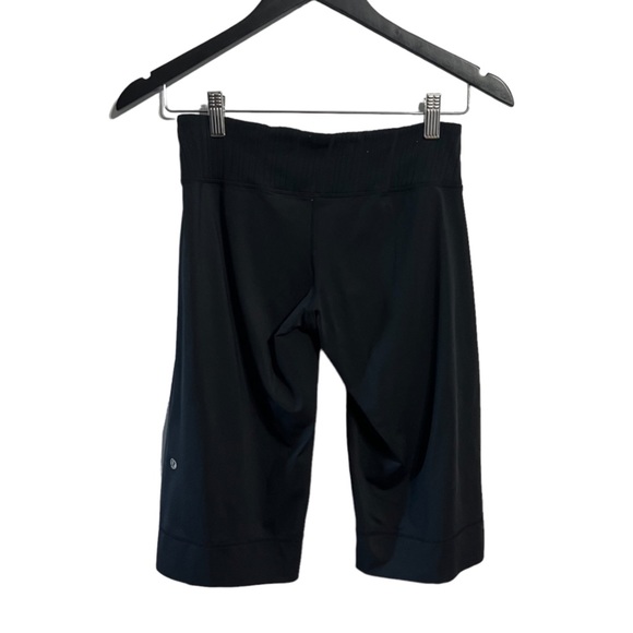 LULULEMON Vintage Bermuda Crop - Picture 3 of 6